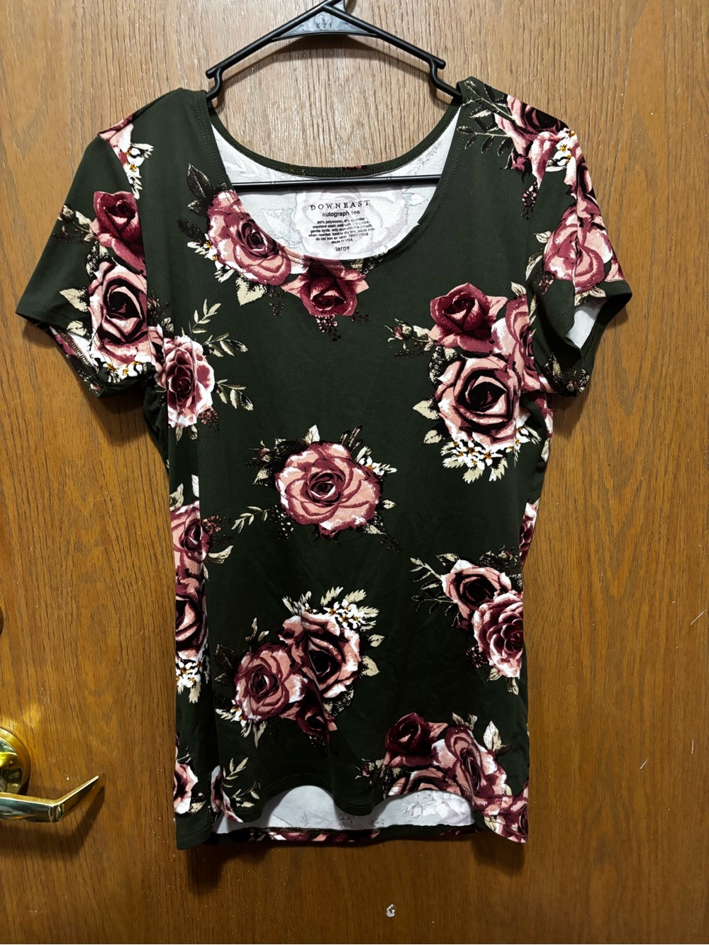 DownEast Dark Green Floral Scoop Neck Short Sleeve Tee
